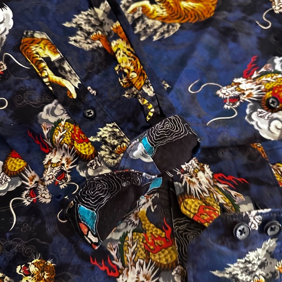 Tiger/ dragon  night out/dress shirt - Picture 8 of 9